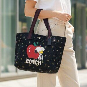 Coach X Peanuts Tote With Snoopy and Woodstock